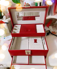 С��Ů��ô���ٵ������εĵ�׺ ����͸��������κ� ϲ������