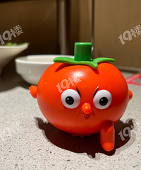 Ϊ�����С��� ר��ȥ���˺����̣�