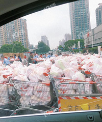 ���Ǽ�����������ʣ����󷢳�������ö����ͣ�ڲ�ʢ·��ж����