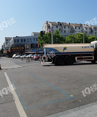 �ո���ˮ������ײ����ͨ�źŵƣ�