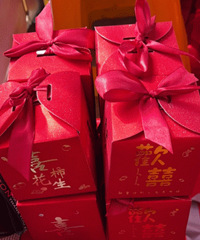 ���µľ�ϯ���ȾƵ�� �����óԣ���ɫ�ܲ���