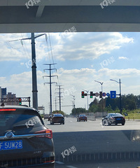 ������һ�����ˣ�������·��תȥ�Ƽ�����ĺ��̵���������