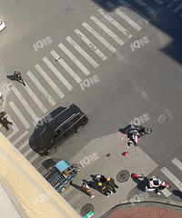 ͩ���ͷ�������͵�ƿ��ײ�ˣ������°Ͷ�����һ�顭