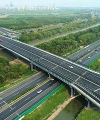 ���˿����������о�ϲ�����¿ռ䲻����ͣ�������������򳡣�