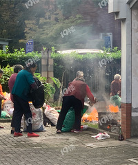 һ����Ϳ����������С������ֽ �ֳ����һƬ��