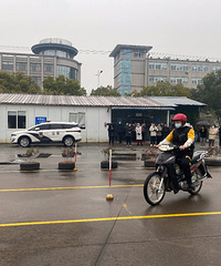 Ħ�г���У������Ա�����