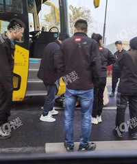 ·������٣�������һ��ͨ�¹ʣ�Ӧ����ĳ˾Ա������ר�ó���