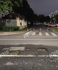 �б��������·�ӡ����ϡ����𣿴�С�ӱ��Ӷ���һ���ˡ�