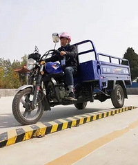 ��������Щ��Ħ�м��յĵط���������������