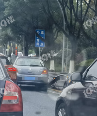 һ���翪��ײ�������ϰ಻��̫�ż�