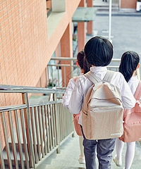 ���ˣ���������·��ͻȻ����§�����ǵļ�� װ�������������