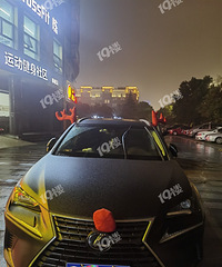 �����£��⳵�ĳ����ǡ��ˣ�һ����ʥ����Χ��������