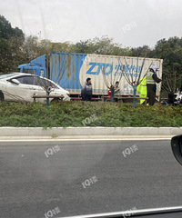 �Ĺ�·����ͻ����һ������ײ���м��̻������⳵�ٵö�찡��