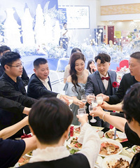 �����Լ��ľ�ϯ ǣ����־��ķ����͵ľ�