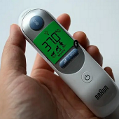 ����ǹ׼ȷ�ȸ���