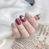 ���ڱر��ĺ�ɫϵ����