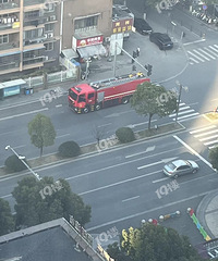 ͻ��������ԷС���Ż��ˣ���ֱð���̣�