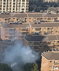 ͻ��������ԷС���Ż��ˣ���ֱð���̣�