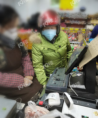 ����de�������ˣ�����͵����̫��ץ�� ��Сʱ����һ��̫��ץ��