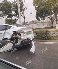 ��˹����ƨ�����˴󶴣�������Ӧ��������ȫ�� ������ǰ��ײ�ҡ�