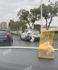 ��˹����ƨ�����˴󶴣�������Ӧ��������ȫ�� �����ü�ɲײ�ҡ�