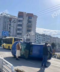 ����һ�����г��෭