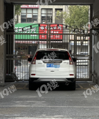 ռ������ͨ�����˹�Ȼ�ر�ţ��