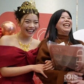 ����������Ů������