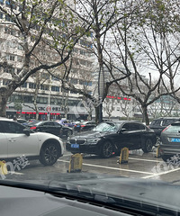 �����һ�˰۰�ȫ���ˣ�ҫ�ǹ㳡���ͣ����..