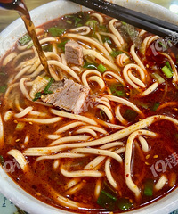 嘉兴人在兰州过的第一个年 8元一碗还有4块牛肉的牛肉面