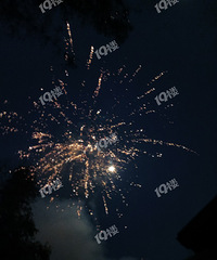 ���������̻��� �����ǽ�����������ζ����һ�꣬���Ǿ����أ�