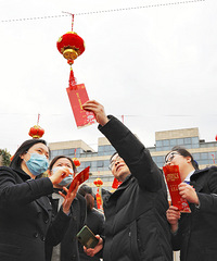 �����촺����ůԪ��  �������м��˷��п�չ����Ԫ�� �µ��ա��