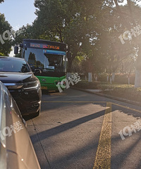 �˺�·��߷��ճ��£����������ĵ����еĹ�������