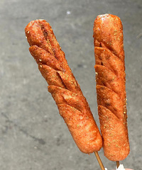 ����ʳ�ֲݡ�100�Ա�Խ�㼯�У��̻�����������