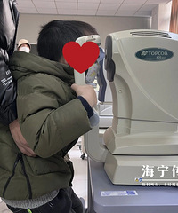 ɵ�ۣ�����9��Ů��һ�����ٽ��Ӷ�������200�ȣ����ָܻ���