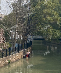 �����ڼ���С����ϴ�·�����ˮ��ĺ��಻�ܽ��ܣ�