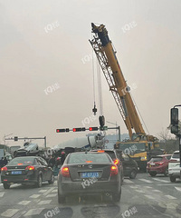 ���¸��ٿڶ�������ײ��һ���෭�����°����ǡ�