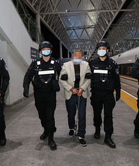 ׷��25�꣡�Ϻ���ɱ����ʬ�����ڸ��ƣ����ֱ�ץʱ����С�ϰ塭