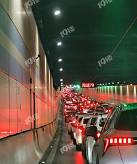 ����·������9��׷β��ֱð�̣�������ֱ�Ӷ³ɹ��ˡ�