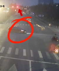 ����һ��ƿ�������ֱ�ӱ�ײ����������ƿ����ȫ��