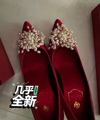 ����ƺ�ɫ����Ļ�Ь ����һ�ξ�������