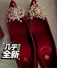 ����ƺ�ɫ����Ļ�Ь ����һ�ξ�������