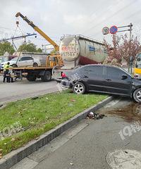 �������ಽ·�������ؽ�ͨ�¹ʣ����������˵ĳ�ͷ��