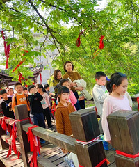 �������д���һ�ߣ��ո�ȡ������š���ֲ�߲˵ȵ�