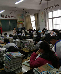 ���飺�������һģ����394�� ��ˮƽ�ո��ܲ����ϣ�