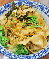 Խ��·�Ϸ�������ĺ������ �����С�ݣ�