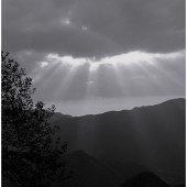 ��ɽ֮�� һ����Ȫ