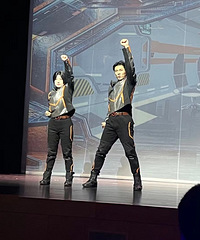 �����Ź�����580Ԫ��Ʊ���ԺͰ�������Ӱһ�Σ�