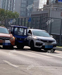 �񳵼���������ͷһ������ˮ�� �������������м� �����޷�϶��