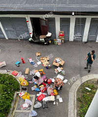 ��԰��������ħ���º����������������ˣ�¥������ָ��ɾ��ˡ�